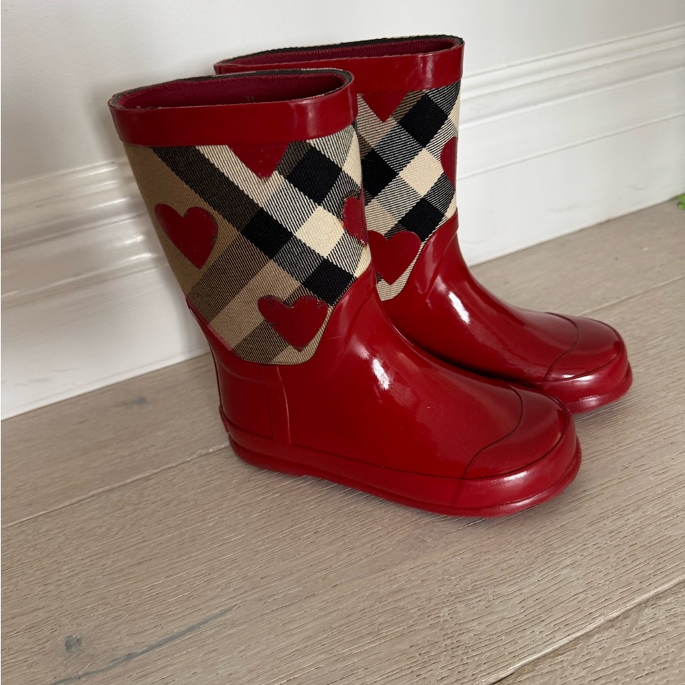 girls burberry rain boots